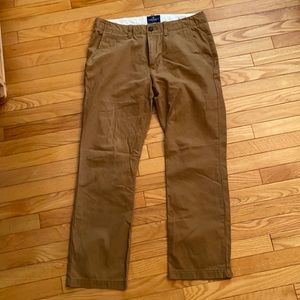 Men’s AE dark tan khakis